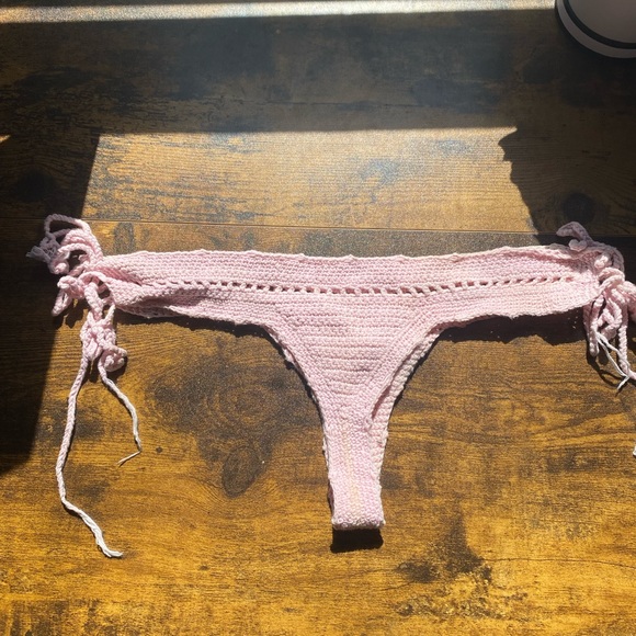 Vintage pink crochet Brazilian bikini - Picture 5 of 5